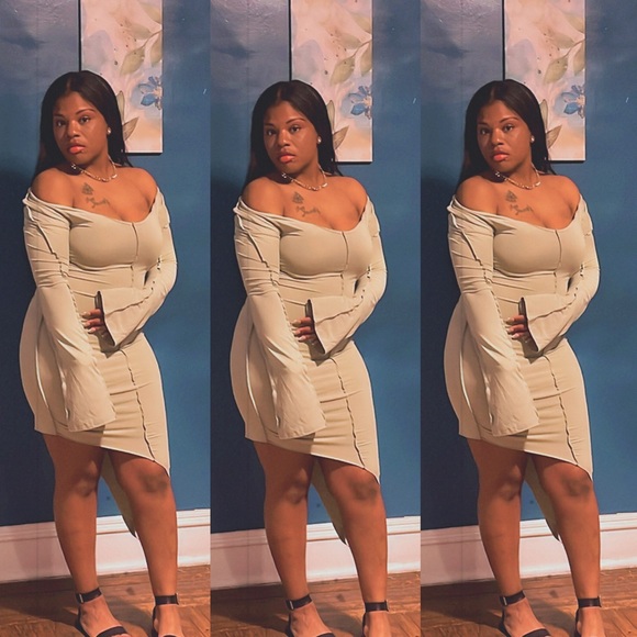 Dresses & Skirts - ✨💚Tiffani off the shoulder dress✨💚✨